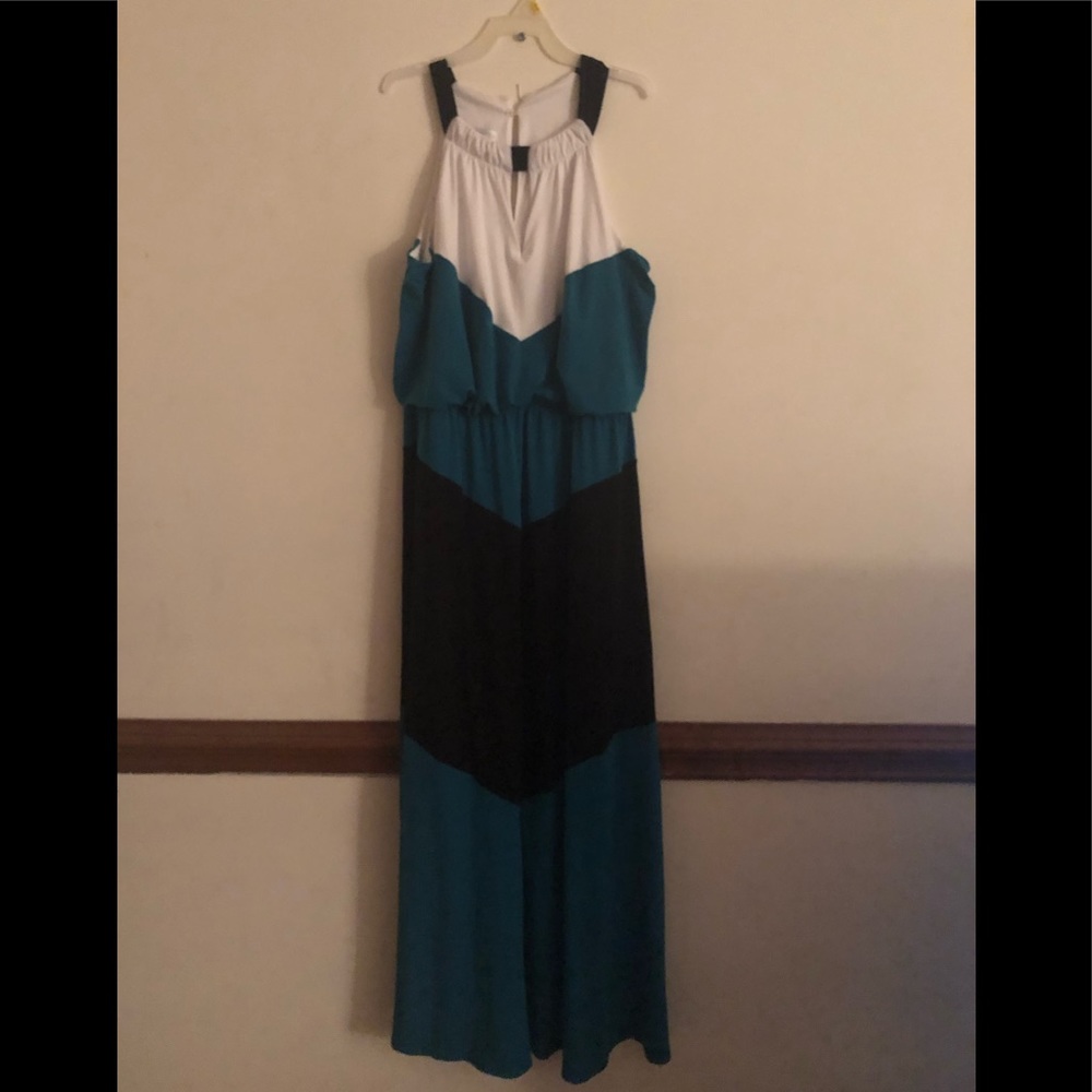 Ladies Ankle Length Maxi Dress (NEW)